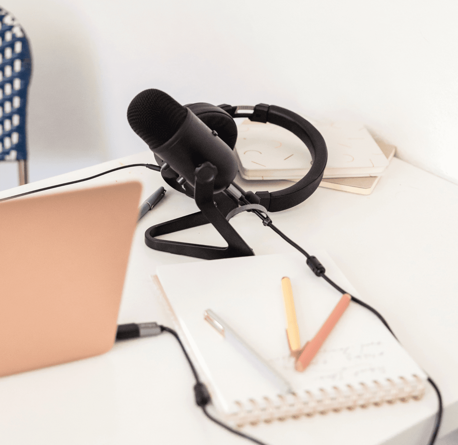 Historia de instagran podcast con fotografía en colores neutros (2)