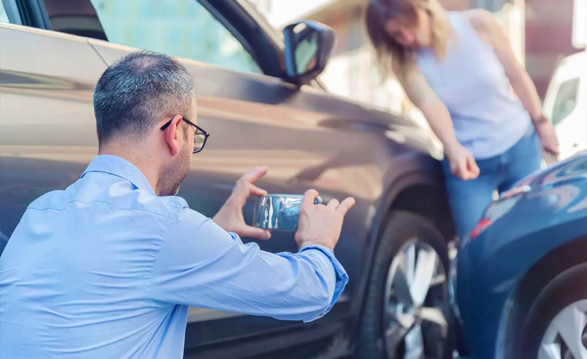 fotografiando choque automoviles